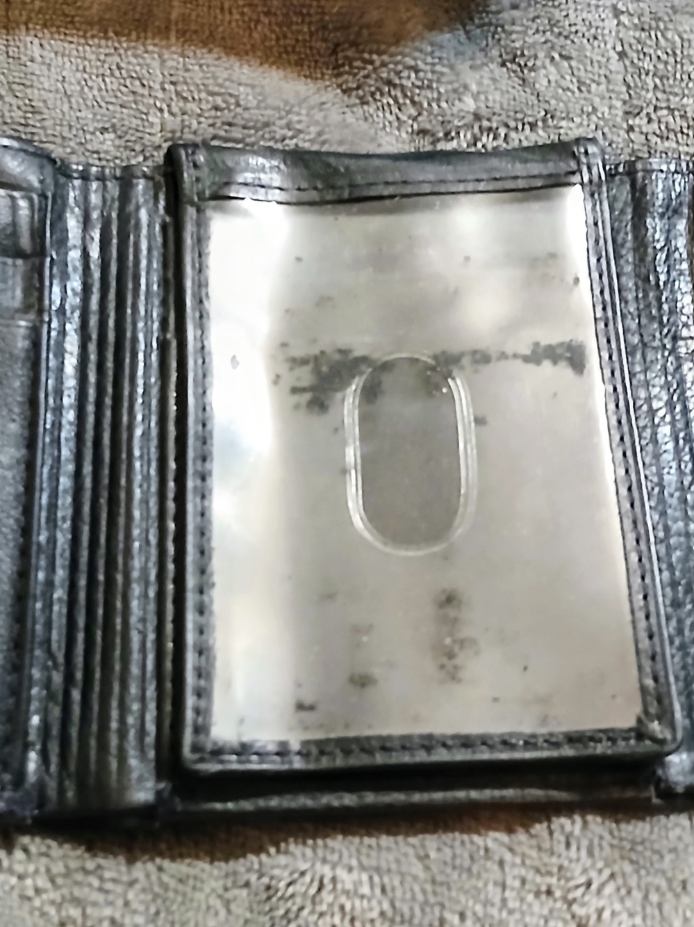 2 Mens Leather Wallets Trifold and Bifold Black. Like New - Picture 6 of 14